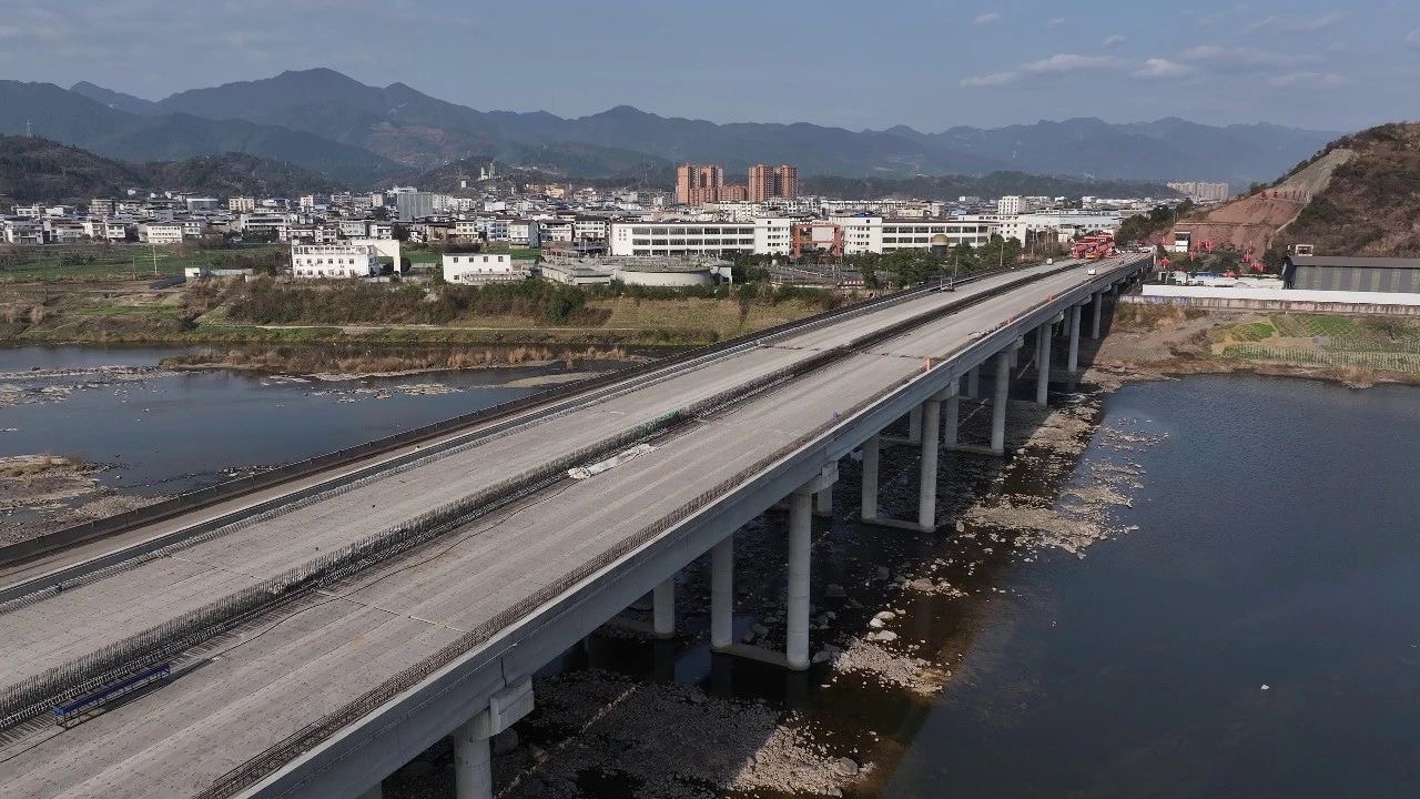 省道411項(xiàng)目榮登旺蒼融媒公眾號(hào)